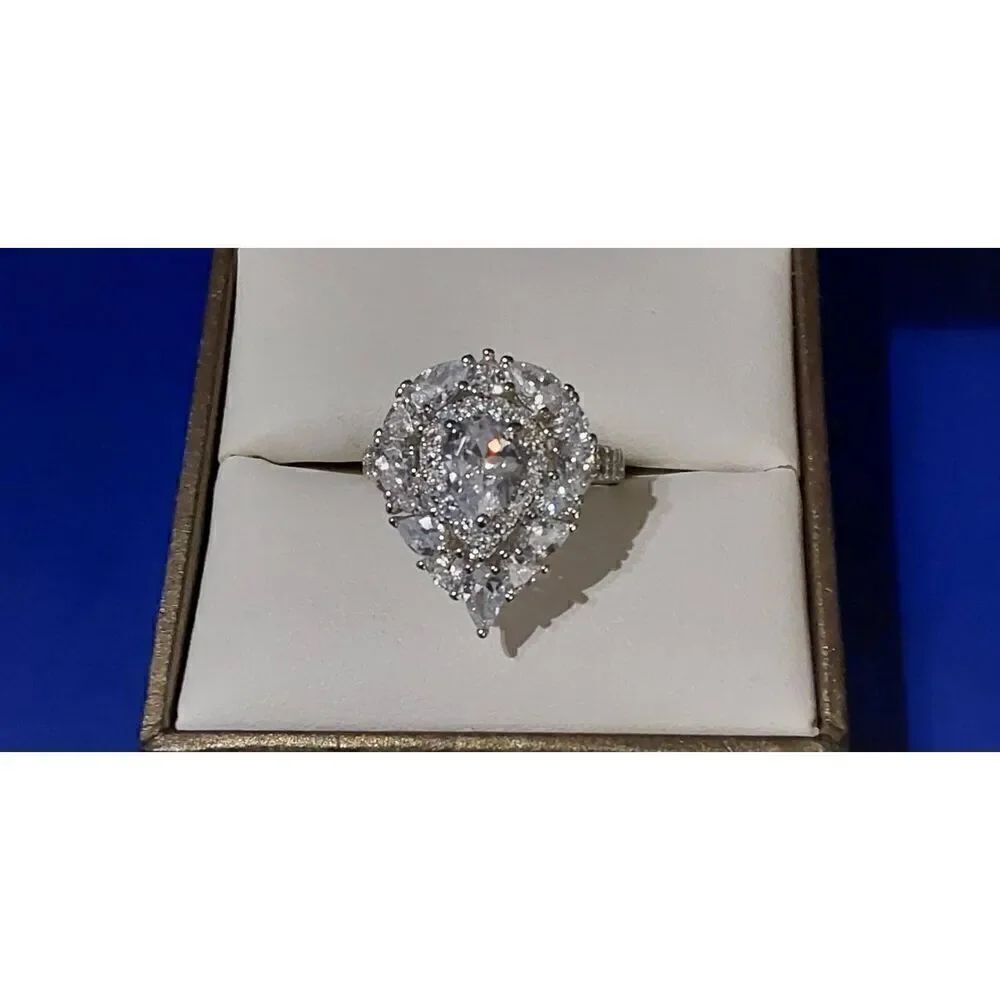 Gorgeous New 6.79 Ct. Pear & Round Cut Cluster Cocktail/Statement Ring Sz 8